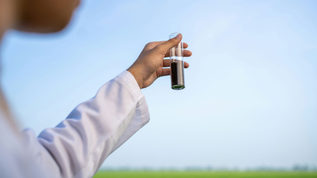 sample vial, white coat